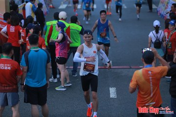 BƯỚC CHẠY CHÀO XUÂN THÀNH PHỐ QUẢNG NGÃI 2024 - Ảnh #1220659