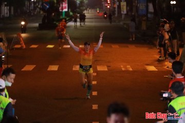 BƯỚC CHẠY CHÀO XUÂN THÀNH PHỐ QUẢNG NGÃI 2024 - Ảnh #1242100
