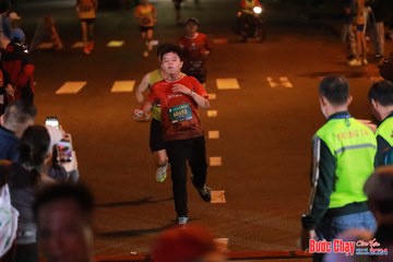 BƯỚC CHẠY CHÀO XUÂN THÀNH PHỐ QUẢNG NGÃI 2024 - Ảnh #1243292