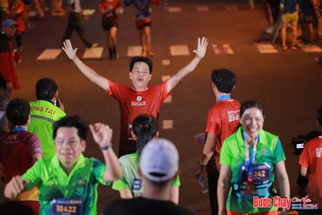 BƯỚC CHẠY CHÀO XUÂN THÀNH PHỐ QUẢNG NGÃI 2024 - Ảnh #1249312
