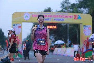 BƯỚC CHẠY CHÀO XUÂN THÀNH PHỐ QUẢNG NGÃI 2024 - Ảnh #1221506