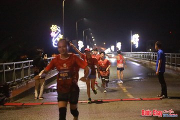 BƯỚC CHẠY CHÀO XUÂN THÀNH PHỐ QUẢNG NGÃI 2024 - Ảnh #1230976