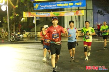 BƯỚC CHẠY CHÀO XUÂN THÀNH PHỐ QUẢNG NGÃI 2024 - Ảnh #1222837