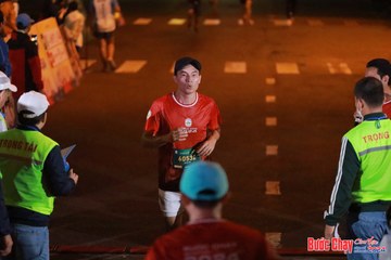 BƯỚC CHẠY CHÀO XUÂN THÀNH PHỐ QUẢNG NGÃI 2024 - Ảnh #1242176