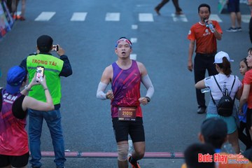 BƯỚC CHẠY CHÀO XUÂN THÀNH PHỐ QUẢNG NGÃI 2024 - Ảnh #1251356