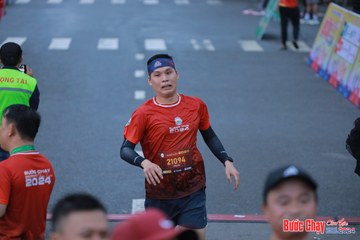 BƯỚC CHẠY CHÀO XUÂN THÀNH PHỐ QUẢNG NGÃI 2024 - Ảnh #1251928