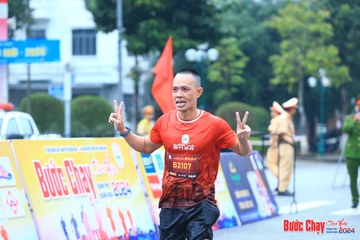 BƯỚC CHẠY CHÀO XUÂN THÀNH PHỐ QUẢNG NGÃI 2024 - Ảnh #1238327
