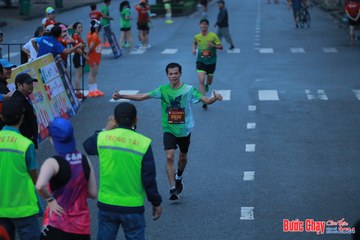 BƯỚC CHẠY CHÀO XUÂN THÀNH PHỐ QUẢNG NGÃI 2024 - Ảnh #1251168
