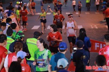 BƯỚC CHẠY CHÀO XUÂN THÀNH PHỐ QUẢNG NGÃI 2024 - Ảnh #1249910