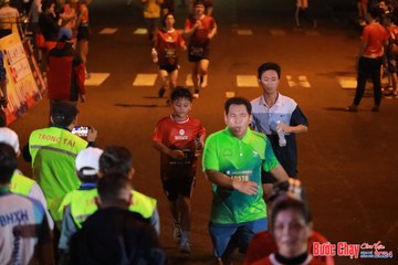BƯỚC CHẠY CHÀO XUÂN THÀNH PHỐ QUẢNG NGÃI 2024 - Ảnh #1247460