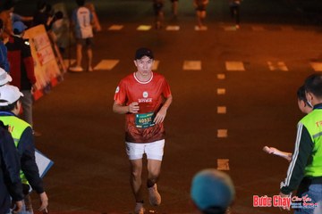 BƯỚC CHẠY CHÀO XUÂN THÀNH PHỐ QUẢNG NGÃI 2024 - Ảnh #1242172