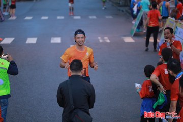 BƯỚC CHẠY CHÀO XUÂN THÀNH PHỐ QUẢNG NGÃI 2024 - Ảnh #1250816