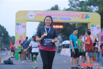 BƯỚC CHẠY CHÀO XUÂN THÀNH PHỐ QUẢNG NGÃI 2024 - Ảnh #1221468