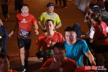 BƯỚC CHẠY CHÀO XUÂN THÀNH PHỐ QUẢNG NGÃI 2024 - Ảnh #1246749