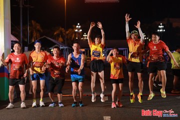 BƯỚC CHẠY CHÀO XUÂN THÀNH PHỐ QUẢNG NGÃI 2024 - Ảnh #1212825