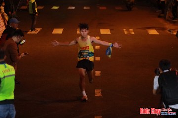 BƯỚC CHẠY CHÀO XUÂN THÀNH PHỐ QUẢNG NGÃI 2024 - Ảnh #1240970