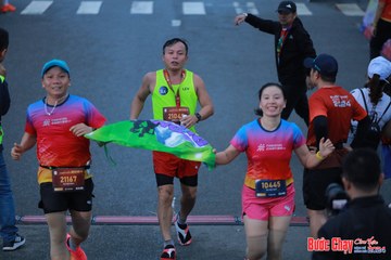 BƯỚC CHẠY CHÀO XUÂN THÀNH PHỐ QUẢNG NGÃI 2024 - Ảnh #1251417