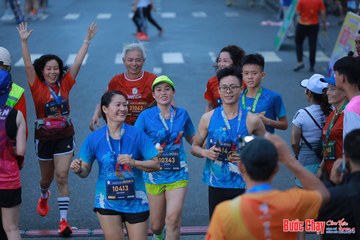 BƯỚC CHẠY CHÀO XUÂN THÀNH PHỐ QUẢNG NGÃI 2024 - Ảnh #1251315