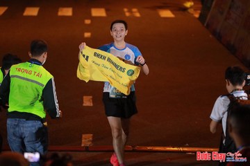 BƯỚC CHẠY CHÀO XUÂN THÀNH PHỐ QUẢNG NGÃI 2024 - Ảnh #1240875