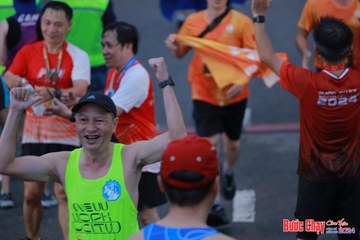 BƯỚC CHẠY CHÀO XUÂN THÀNH PHỐ QUẢNG NGÃI 2024 - Ảnh #1251026