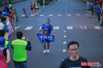 BƯỚC CHẠY CHÀO XUÂN THÀNH PHỐ QUẢNG NGÃI 2024 - Ảnh #1251118
