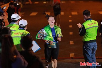 BƯỚC CHẠY CHÀO XUÂN THÀNH PHỐ QUẢNG NGÃI 2024 - Ảnh #1243664