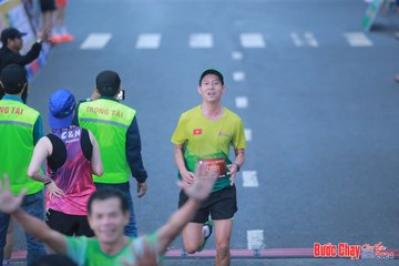 BƯỚC CHẠY CHÀO XUÂN THÀNH PHỐ QUẢNG NGÃI 2024 - Ảnh #1220640