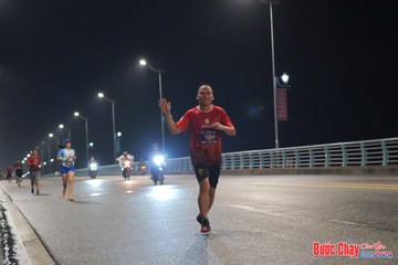BƯỚC CHẠY CHÀO XUÂN THÀNH PHỐ QUẢNG NGÃI 2024 - Ảnh #1254068