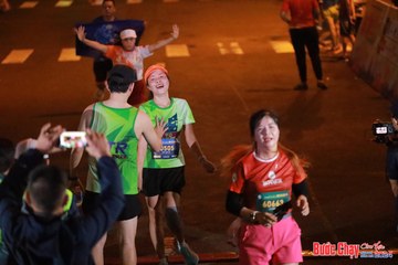BƯỚC CHẠY CHÀO XUÂN THÀNH PHỐ QUẢNG NGÃI 2024 - Ảnh #1247012