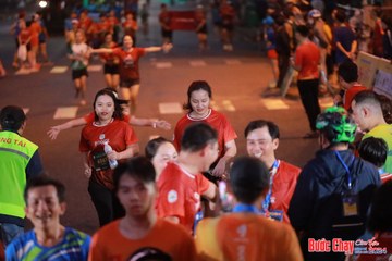 BƯỚC CHẠY CHÀO XUÂN THÀNH PHỐ QUẢNG NGÃI 2024 - Ảnh #1249583