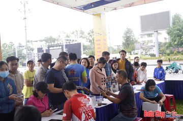 BƯỚC CHẠY CHÀO XUÂN THÀNH PHỐ QUẢNG NGÃI 2024 - Ảnh #1195015