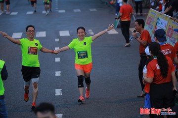 BƯỚC CHẠY CHÀO XUÂN THÀNH PHỐ QUẢNG NGÃI 2024 - Ảnh #1251000