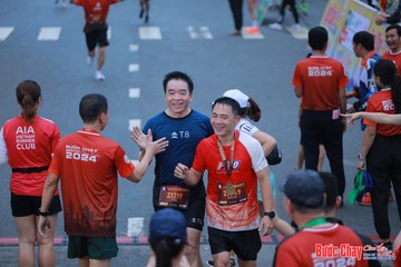 BƯỚC CHẠY CHÀO XUÂN THÀNH PHỐ QUẢNG NGÃI 2024 - Ảnh #1251571