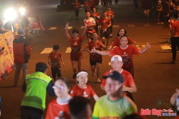 BƯỚC CHẠY CHÀO XUÂN THÀNH PHỐ QUẢNG NGÃI 2024 - Ảnh #1248827