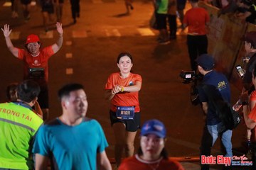 BƯỚC CHẠY CHÀO XUÂN THÀNH PHỐ QUẢNG NGÃI 2024 - Ảnh #1248547