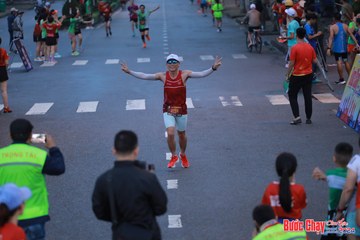 BƯỚC CHẠY CHÀO XUÂN THÀNH PHỐ QUẢNG NGÃI 2024 - Ảnh #1250832