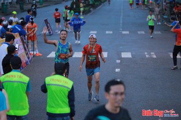 BƯỚC CHẠY CHÀO XUÂN THÀNH PHỐ QUẢNG NGÃI 2024 - Ảnh #1251103