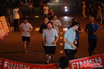BƯỚC CHẠY CHÀO XUÂN THÀNH PHỐ QUẢNG NGÃI 2024 - Ảnh #1239203
