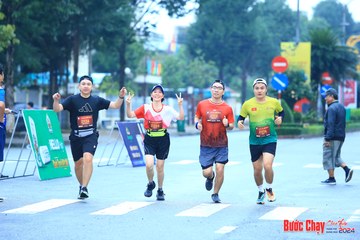 BƯỚC CHẠY CHÀO XUÂN THÀNH PHỐ QUẢNG NGÃI 2024 - Ảnh #1232406