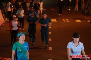 BƯỚC CHẠY CHÀO XUÂN THÀNH PHỐ QUẢNG NGÃI 2024 - Ảnh #1239592