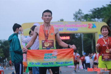 BƯỚC CHẠY CHÀO XUÂN THÀNH PHỐ QUẢNG NGÃI 2024 - Ảnh #1221284