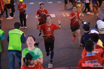 BƯỚC CHẠY CHÀO XUÂN THÀNH PHỐ QUẢNG NGÃI 2024 - Ảnh #1250024