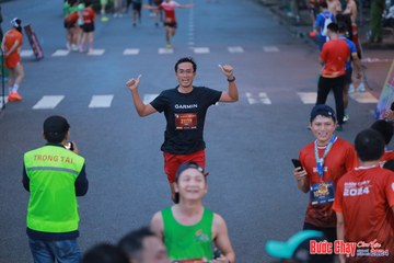 BƯỚC CHẠY CHÀO XUÂN THÀNH PHỐ QUẢNG NGÃI 2024 - Ảnh #1251083