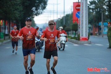 BƯỚC CHẠY CHÀO XUÂN THÀNH PHỐ QUẢNG NGÃI 2024 - Ảnh #1237078