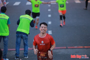 BƯỚC CHẠY CHÀO XUÂN THÀNH PHỐ QUẢNG NGÃI 2024 - Ảnh #1250997
