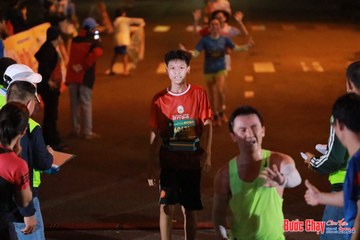 BƯỚC CHẠY CHÀO XUÂN THÀNH PHỐ QUẢNG NGÃI 2024 - Ảnh #1243024