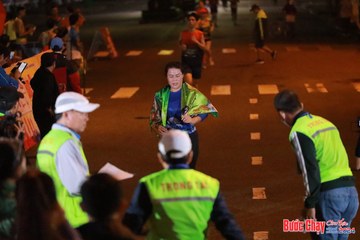 BƯỚC CHẠY CHÀO XUÂN THÀNH PHỐ QUẢNG NGÃI 2024 - Ảnh #1243657