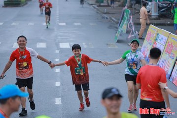 BƯỚC CHẠY CHÀO XUÂN THÀNH PHỐ QUẢNG NGÃI 2024 - Ảnh #1252358
