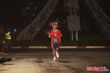 BƯỚC CHẠY CHÀO XUÂN THÀNH PHỐ QUẢNG NGÃI 2024 - Ảnh #1229922