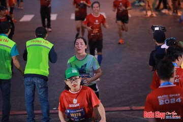 BƯỚC CHẠY CHÀO XUÂN THÀNH PHỐ QUẢNG NGÃI 2024 - Ảnh #1250019